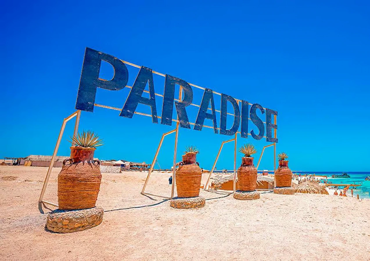 Excursie la Paradise Beach din Hurghada – Snorkeling și Prânz