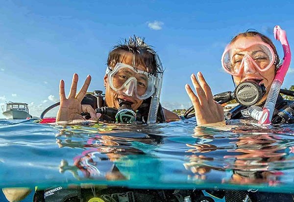 Scufundări în Hurghada – 2 Scufundări cu Barca și Prânz